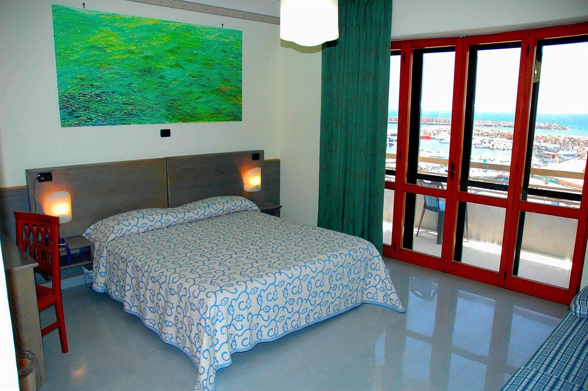 Hotel Côte D'Est San Foca Buitenkant foto